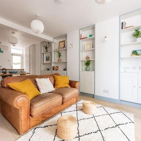 Lovely Self-Contained Basement Studio With Kitchen London Ngoại thất bức ảnh